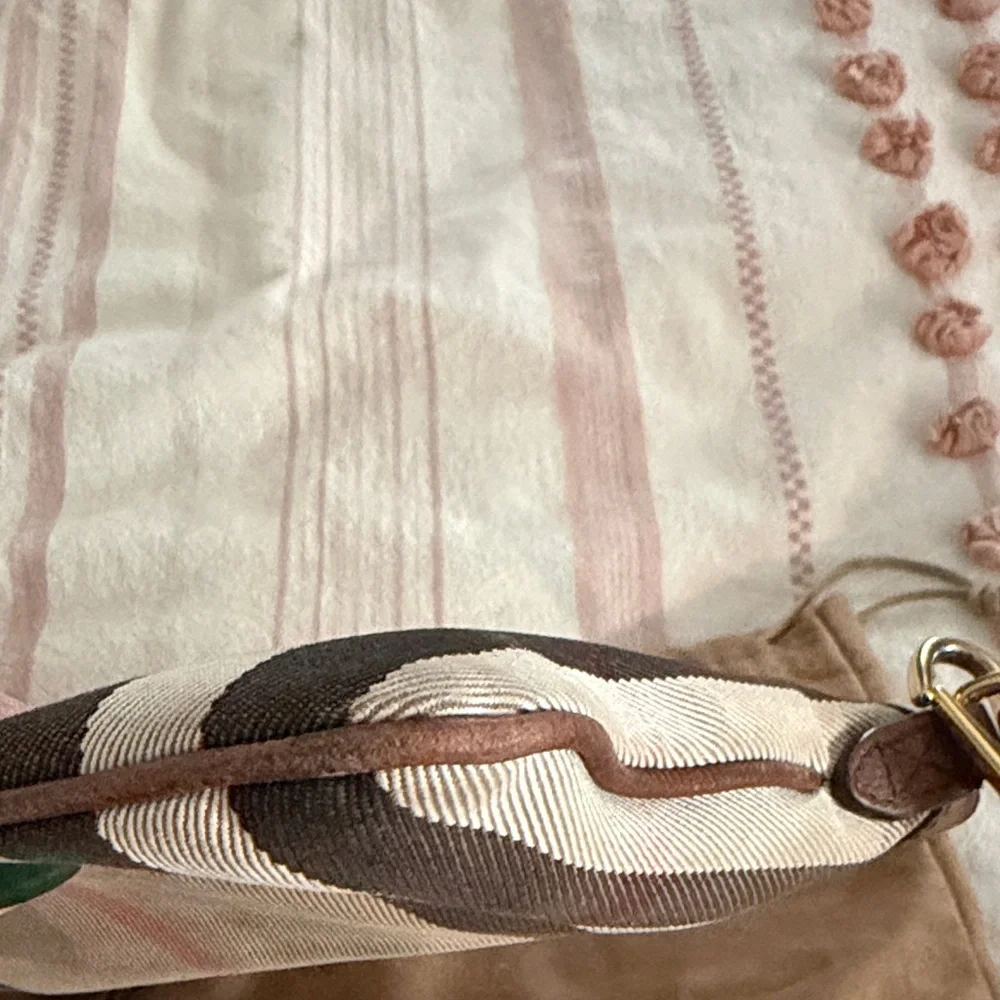 Burberry Nova check Canvas and Leather Crossbody Bag w/dust bag - Picture 4 of 6